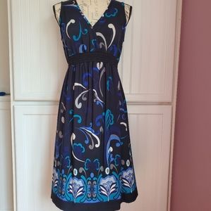 Elegant Black and Blue Patterned Dress